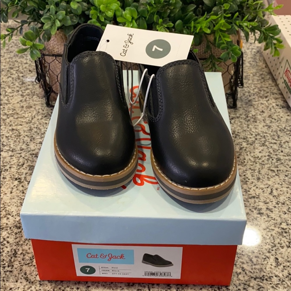 CAT & JACK TODDLER SHOE